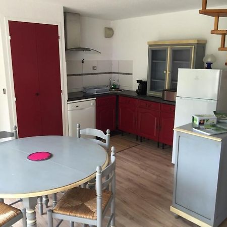 Appartement Sur Le Bord Du Lac De Fabreges Ларунс Екстериор снимка